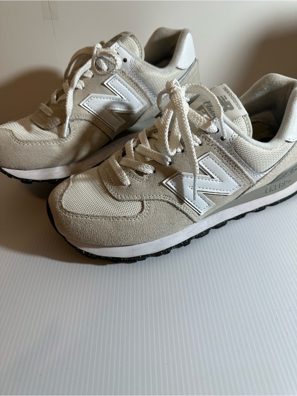 New Balance Kids Beige and White Retro Runner Sneakers